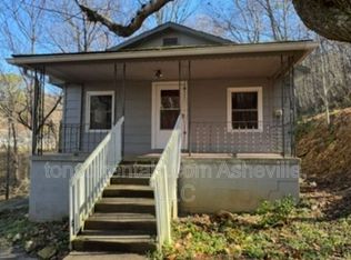 418 Old Buckeye Cove Rd, Swannanoa, NC 28778