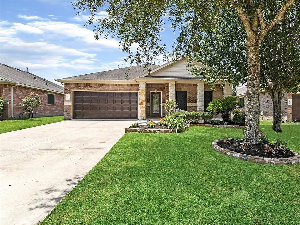 1st image of 21304 Heritage Forest Ln