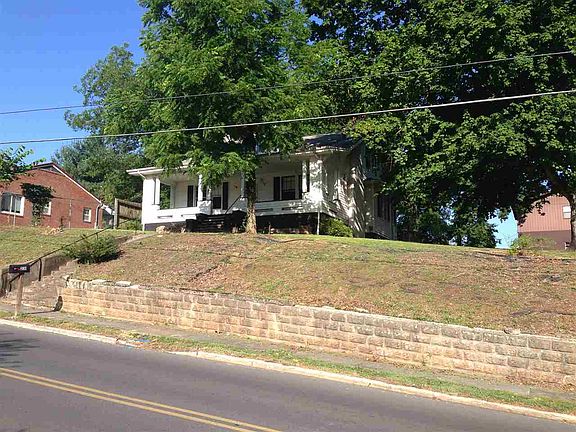 4th image of 231 Woodlawn Ave