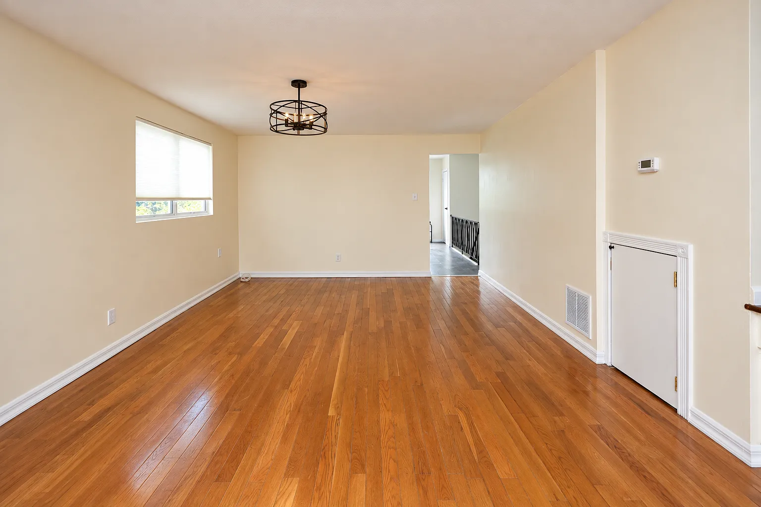 3 bed, 2.5 bath, $3,200 — Photo 3