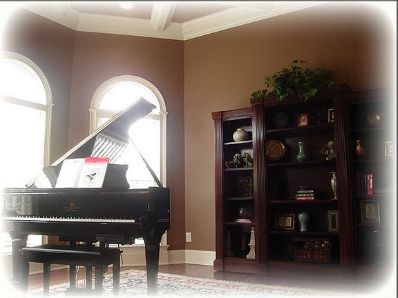5th image of 5365 Mercia Ct