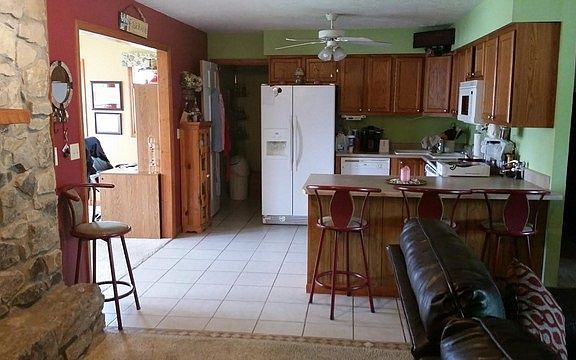 5th image of 2949 Chrysler Dr