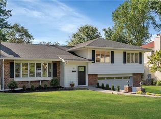 80 Pinewood Rd, Manhasset, NY 11030