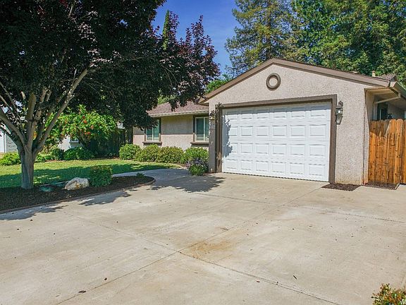 3rd image of 2236 Forestlake Dr