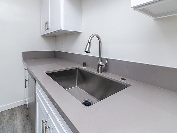 5th image of 12562 Washington Pl Unit 5