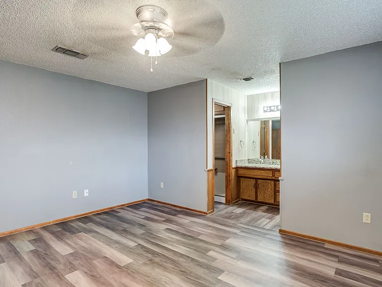 810 Mimosa Ave — Photo 21