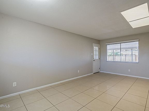 5th image of 5236 W Waltann Ln