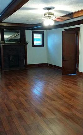 2nd image of 431 Whitelaw Ave