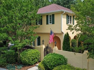 620 Willoughby Blvd, Greensboro, NC 27408