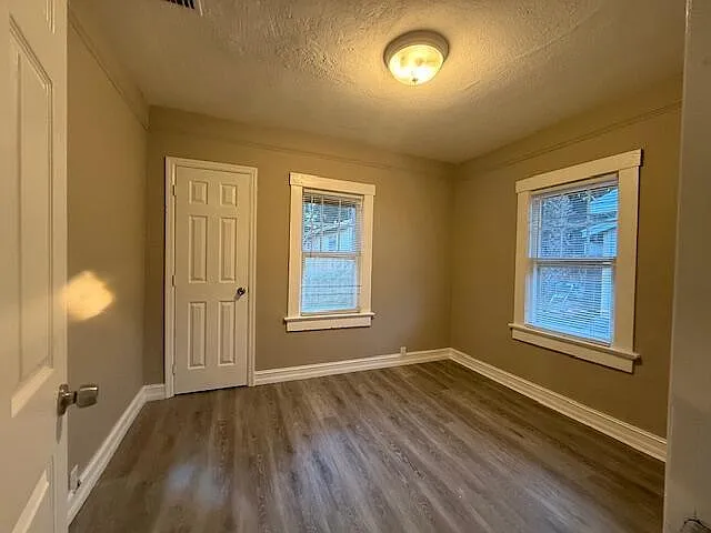 400 Metcalf Ct #418 — Photo 14