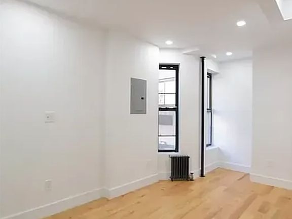 4th image of 247 Mulberry St #Sw
