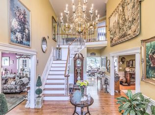 9 Chereb Ct, Setauket, NY 11733