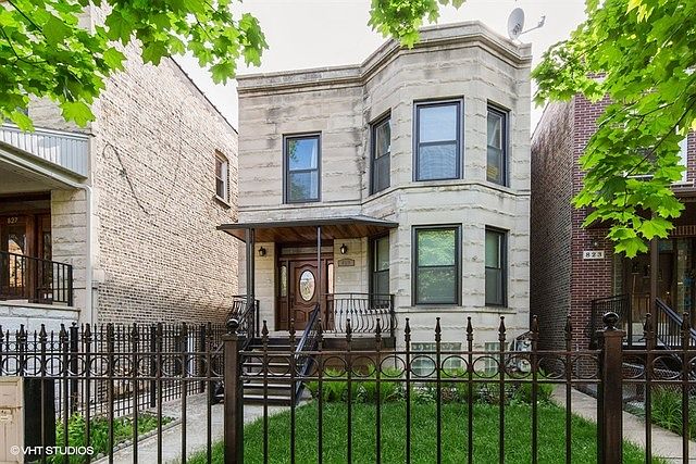 1st image of 825 N Maplewood Ave