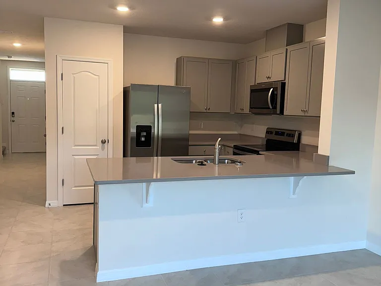1584 Swan Swim Dr #1584 — Photo 4