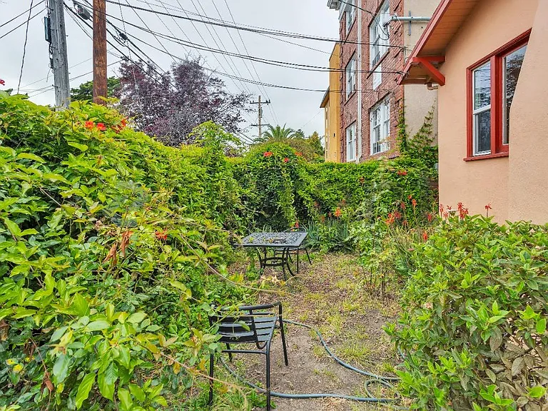 2145 Grant St — Photo 26