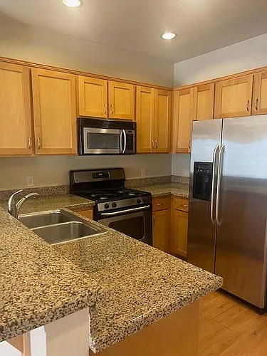 450 J St Photo 1
