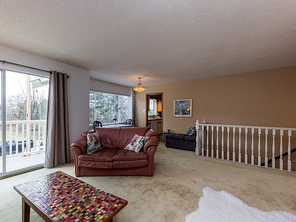 4th image of 475 Orwell St
