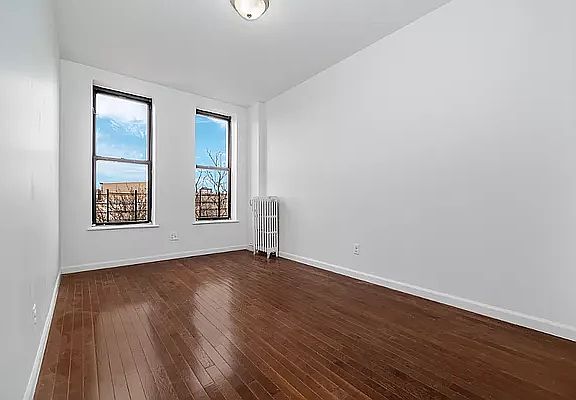4th image of 236 Howard Ave #3