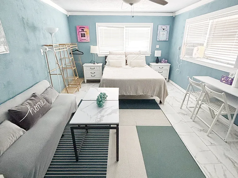 2575 E Bay Isle Dr SE — Photo 5