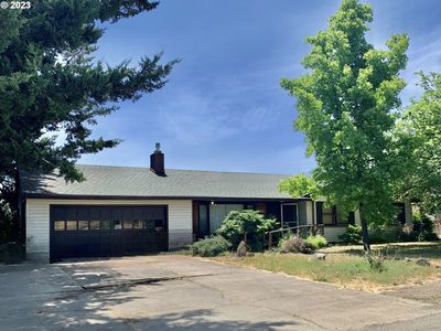 689 E 3rd Ave, Riddle, OR, 97469