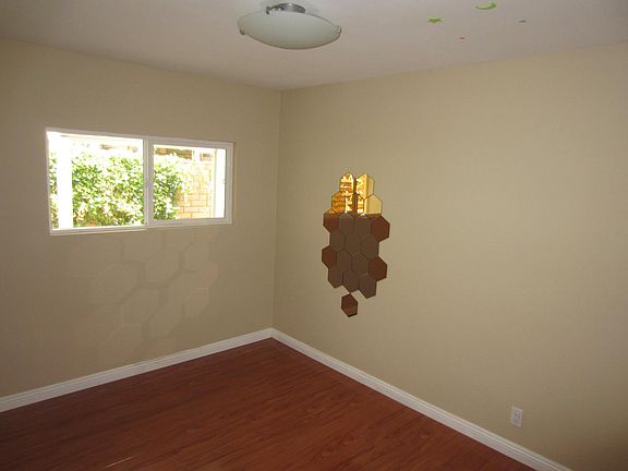 3rd image of 5073 Conrad Ave