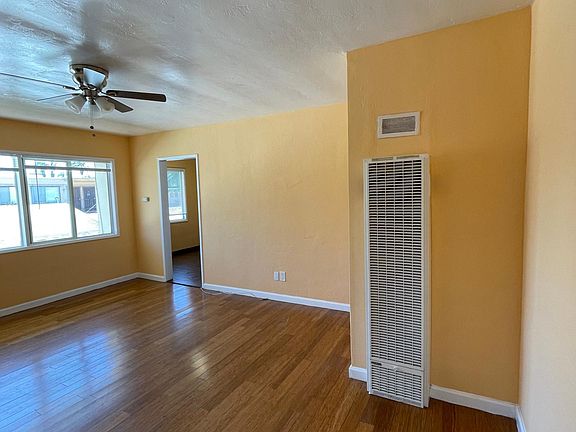2nd image of 4268 48th St #1/2
