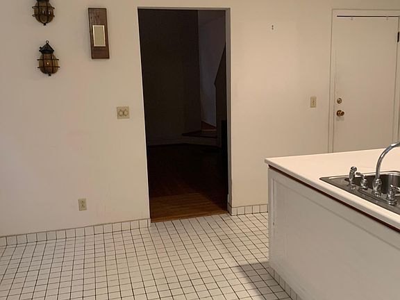5th image of 4226 Brookside Ave