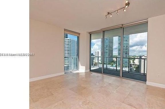 4th image of 1050 Brickell Ave APT 1514