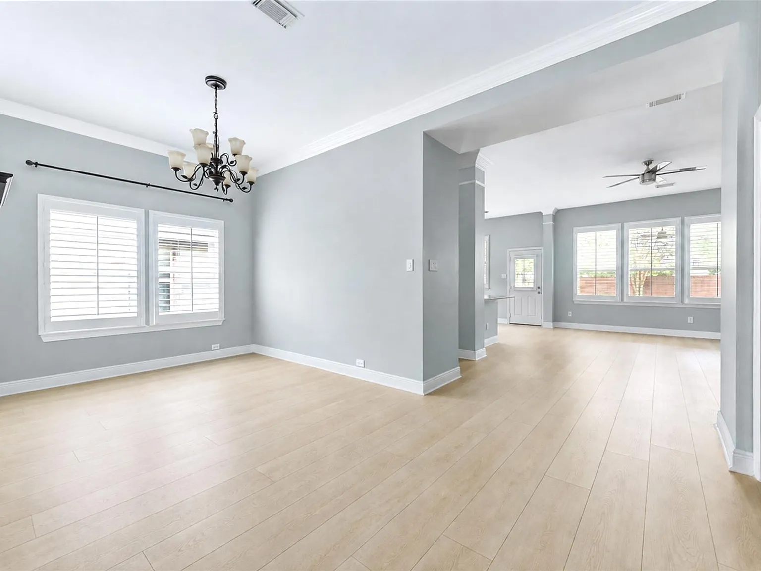3 bed, 2.0 bath, 1768 sqft, $2,350 — Photo 3
