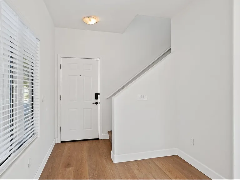 3776 E Felix Blvd — Photo 11
