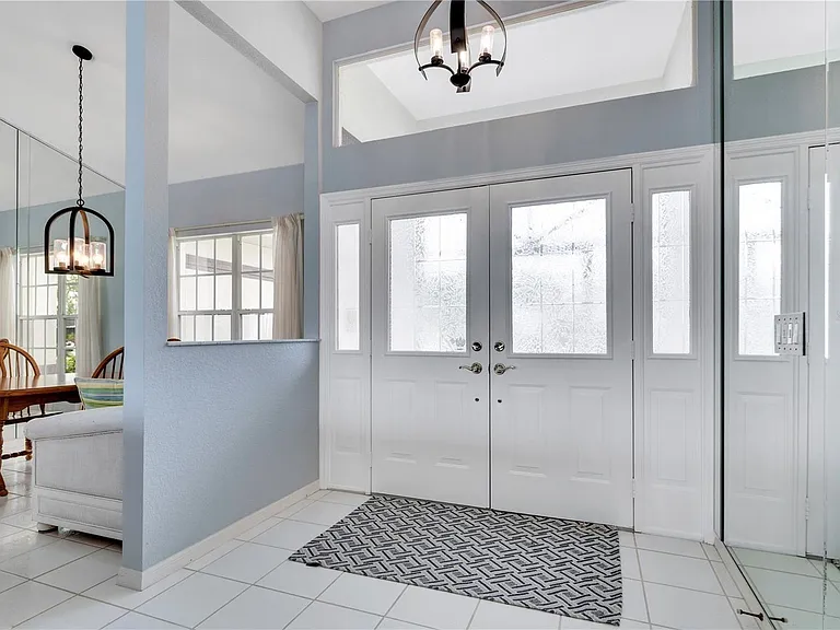 23420 Peachland Blvd — Photo 12
