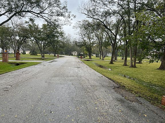 5th image of 4310 Colony West Dr