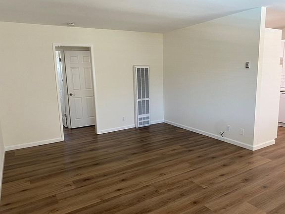 5th image of 1984 Latham St Unit 18