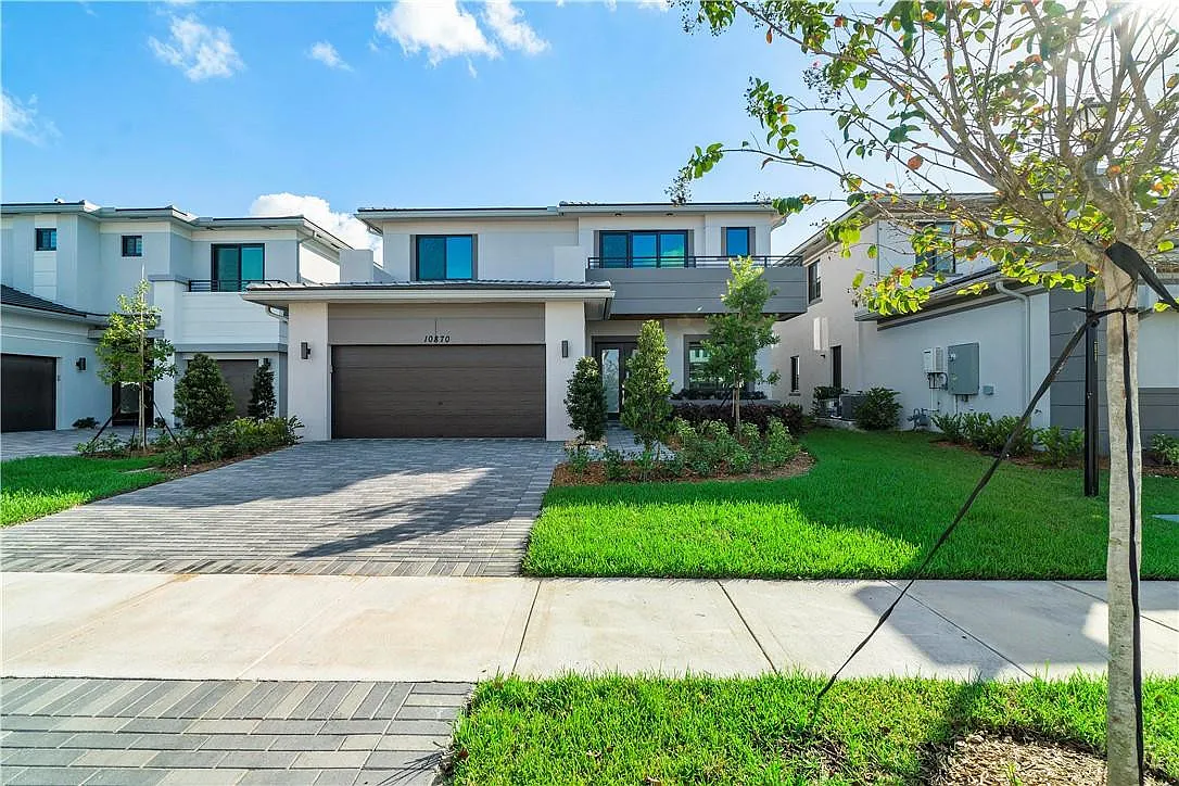 4 bed, 4.0 bath, 3056 sqft, $7,000 — Photo 3