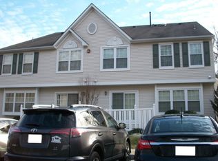 901 Tanglewood Dr, Sicklerville, NJ 08081