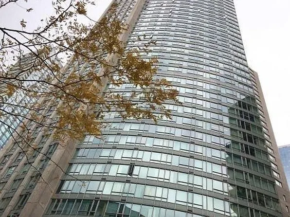 200 Victoria St #1003, Toronto, ON M5B 1V8