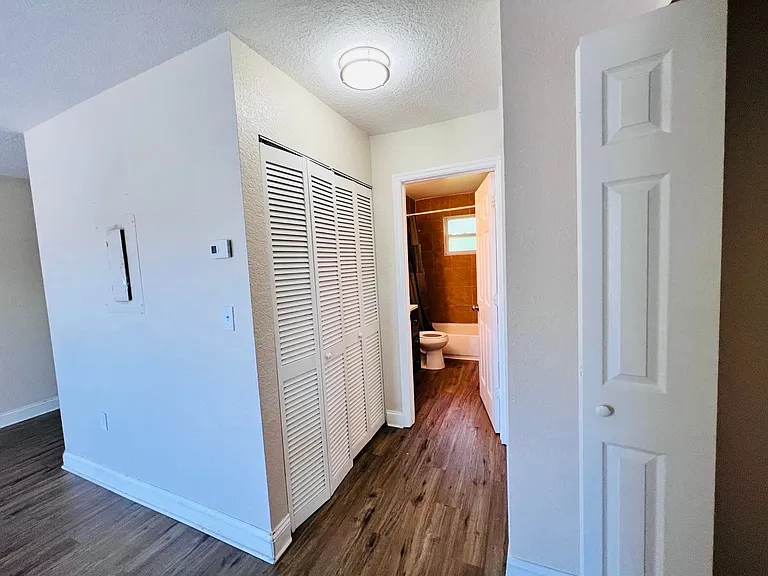 4170 Barna Ave #D — Photo 11