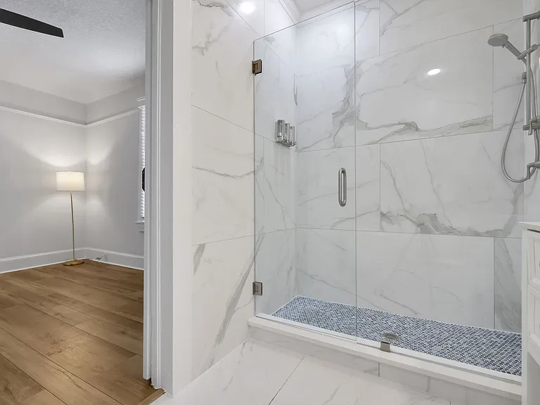 1407 Hubbard St — Photo 23