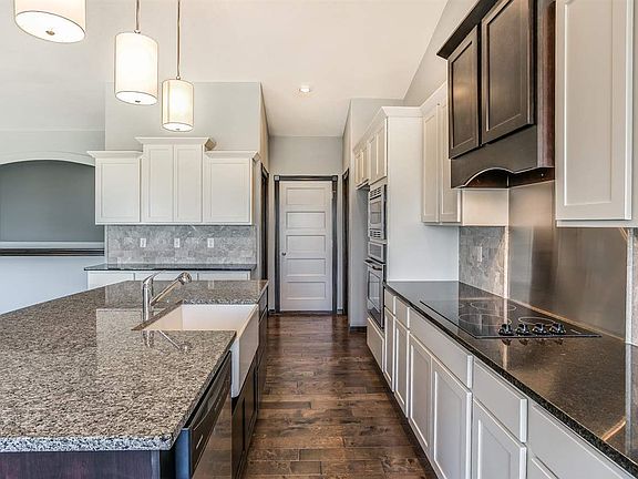 4th image of 2649 N Bluestone Ct