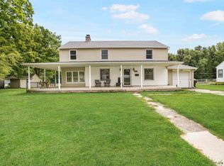 802 Hilldale Ave, Washington, IL 61571