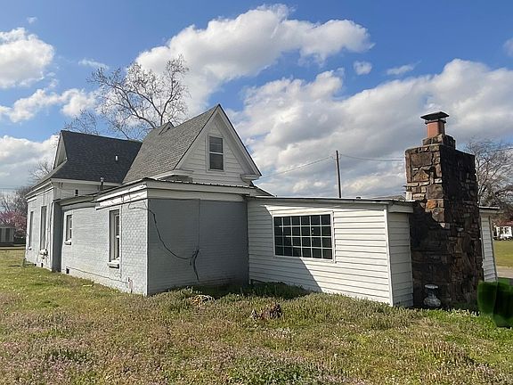 3rd image of 205 S 5th St