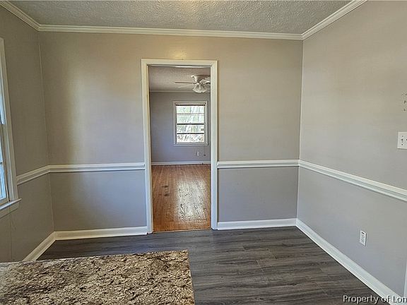 4th image of 3304 Wedgewood Dr