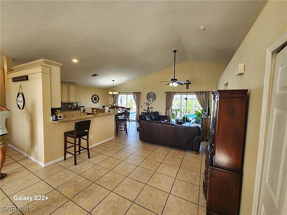 5th image of 1203 SW 35th St