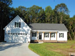 376 Tanning Ridge Dr, Dunn, NC 28334