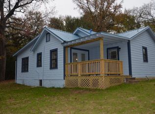 1416 Bassett Rd, Palestine, TX 75803