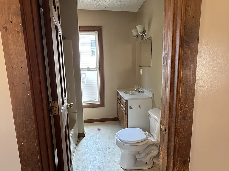 9 Castle St #B — Photo 16