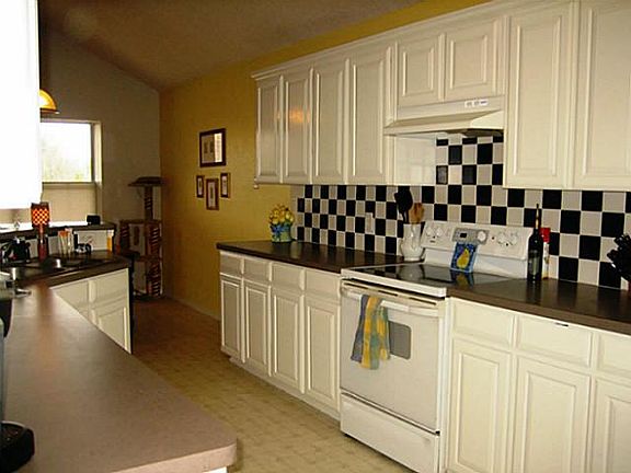 5th image of 6909 Topanga Ter