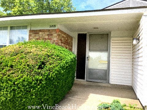 3rd image of 5819 Troy Villa Blvd