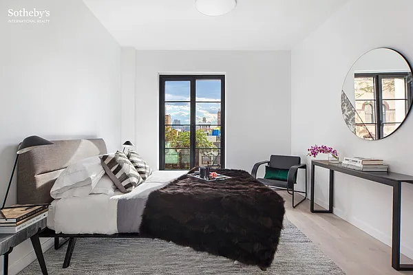 Sold by Sotheby's International Realty | media 23