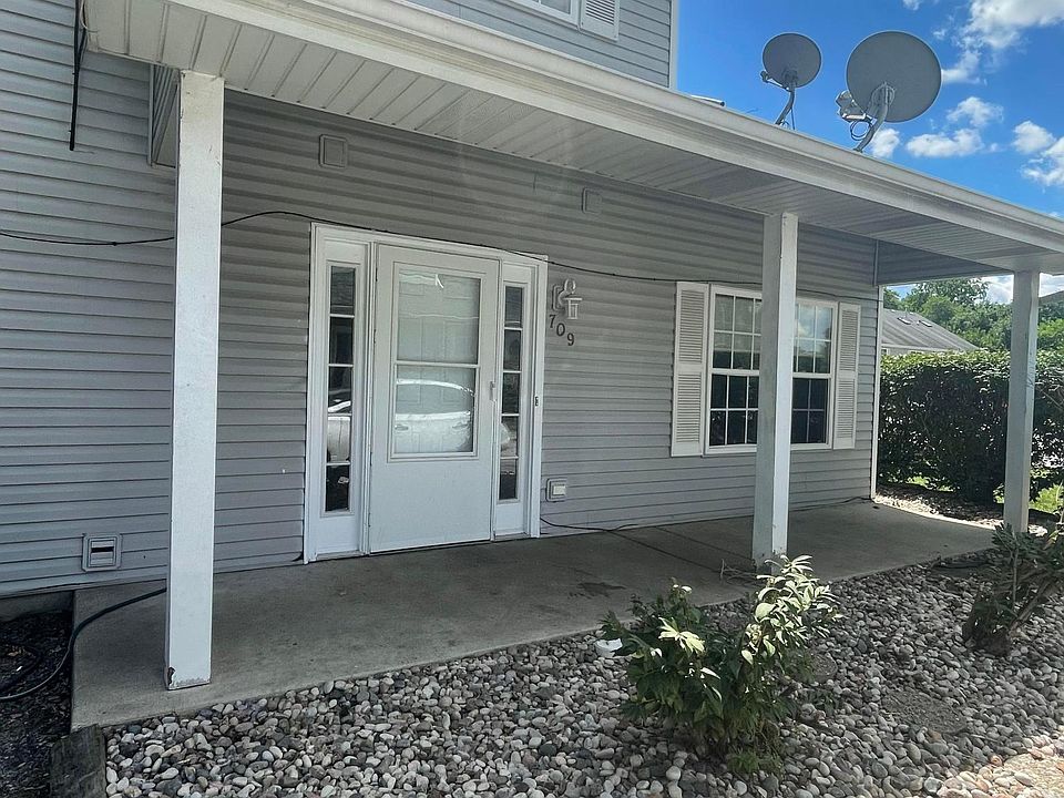 1st image of 709 Shady Acres Ln